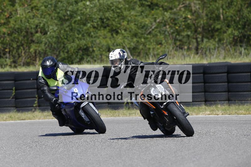 /Archiv-2025/48 25.08.2025 Cornu Master School ADR/gruen-vert/116